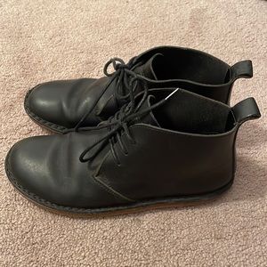 Handcut Vivobarefoot Black Leather Chukka Boots, Sz 37